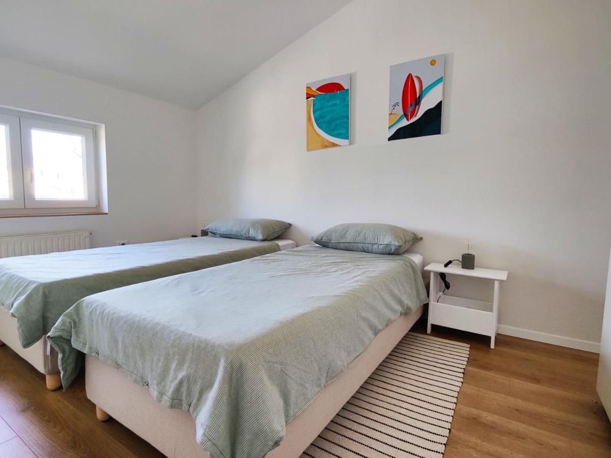 Apartment Lipa Ровин Екстериор снимка